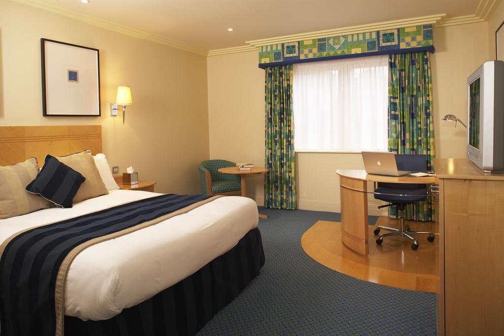 The Bull Hotel; Sure Hotel Collection By Best Western Peterborough Luaran gambar